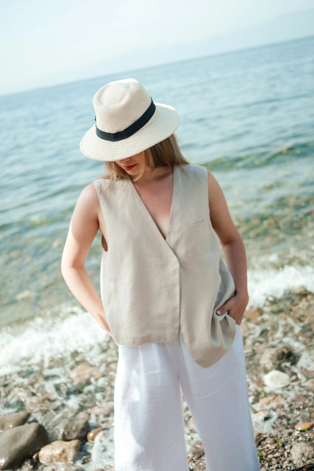 Asymmetrical Linen Vest-Vest-Moa-Bust: 20.9 in (53 cm) Waist: 22.8 in (58 cm) Long Side Length: 27.6 in (70 cm) Short Side Length: 22.8 in (58 cm)-Urbanheer