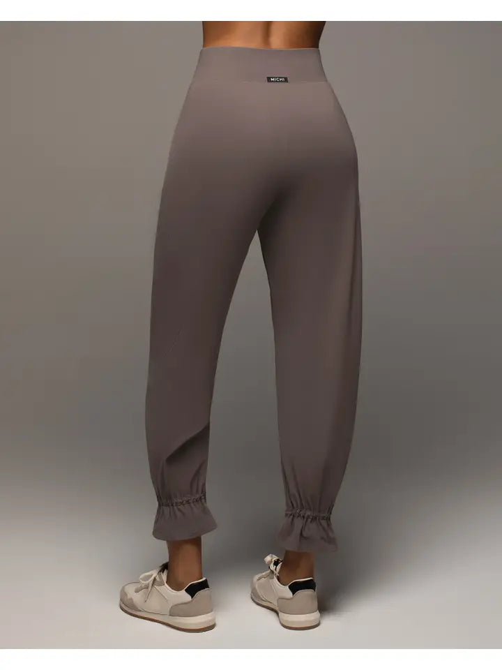 Avant Pant-Pant-MICHI-S-Deep Taupe-Urbanheer