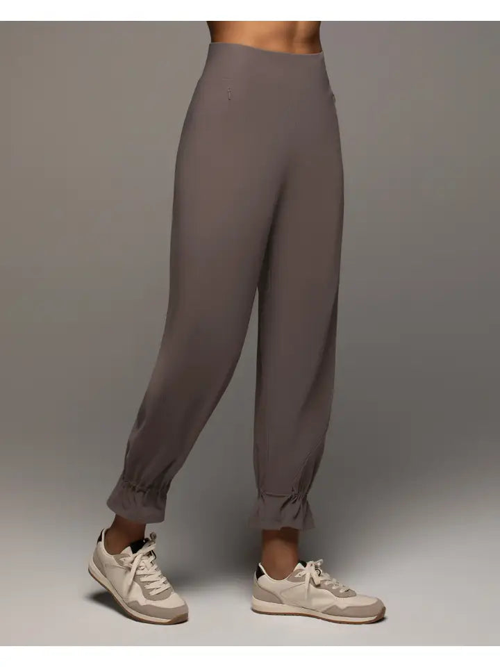 Avant Pant-Pant-MICHI-S-Deep Taupe-Urbanheer