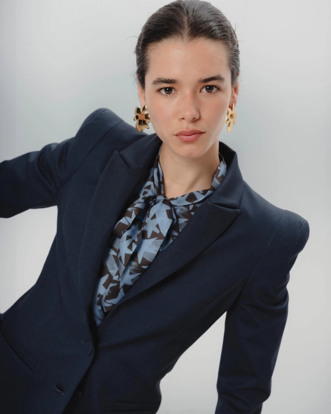 Barbara Pagoda Sleeve Blazer-Blazer-Dolores Promesas-36-Urbanheer