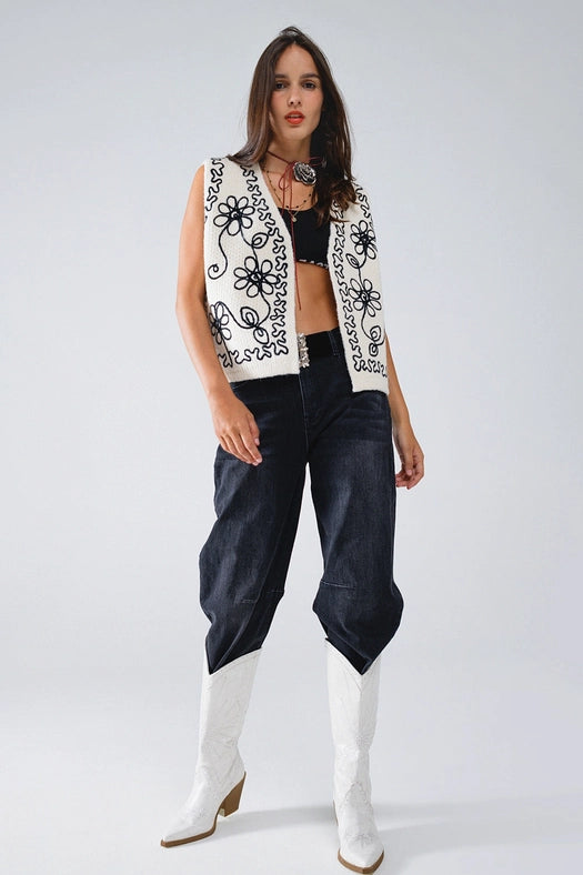 Black Straight Jeans with Seam Detail-Jeans-Q2-XS-Black-Urbanheer