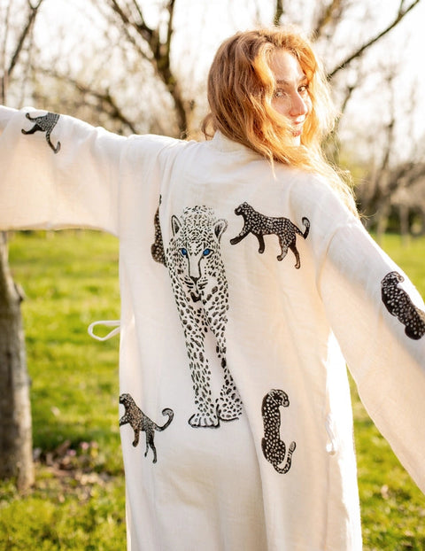 Boho Tiger Long Kaftan Kimono White Kimono Black Tiger-Kimono-Moa-W: 33.5“inches (85cm) L: 47.2“inches (120cm)-White Kimono Black Tiger-Urbanheer