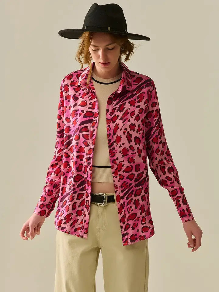 Buttoned Shirt in Fuchsia Leopard Print-Shirt-Q2-S-FUCHSIA-Urbanheer