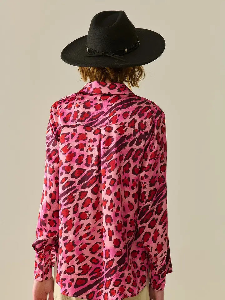 Buttoned Shirt in Fuchsia Leopard Print-Shirt-Q2-S-FUCHSIA-Urbanheer