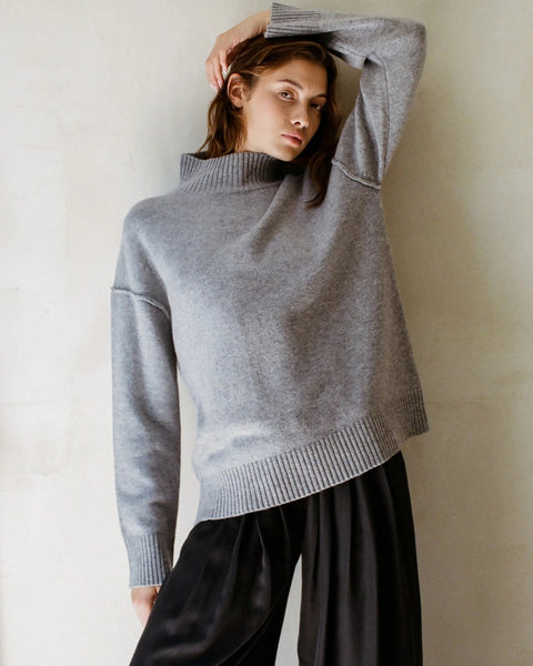 Cashmere Turtle Neck Long Sleeve Top