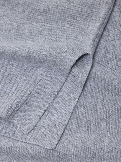 Closed Sweater