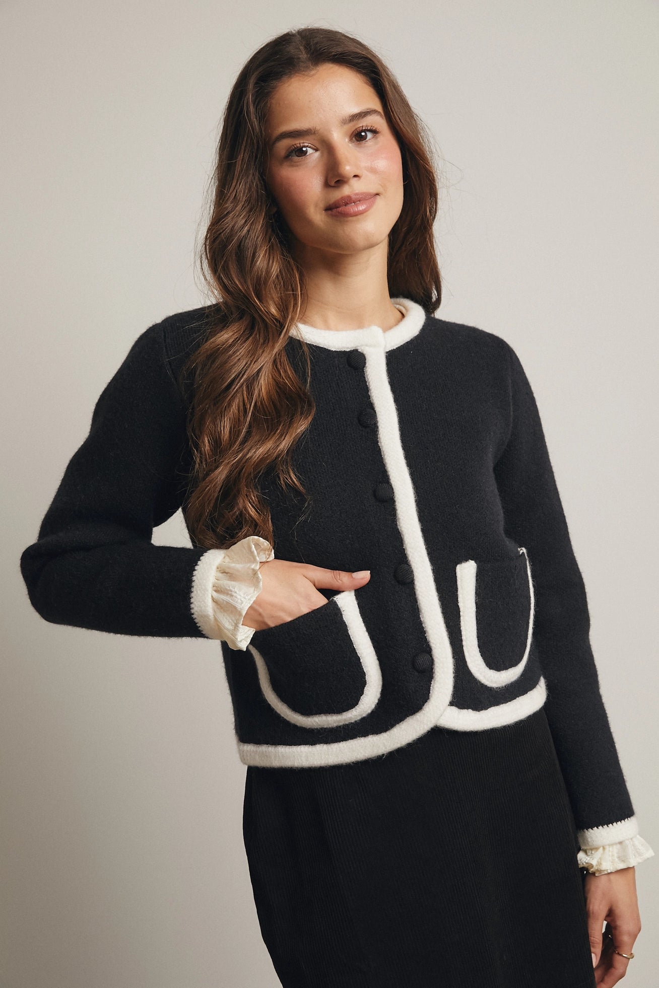 Contrast Trim Cropped Knit Cardigan