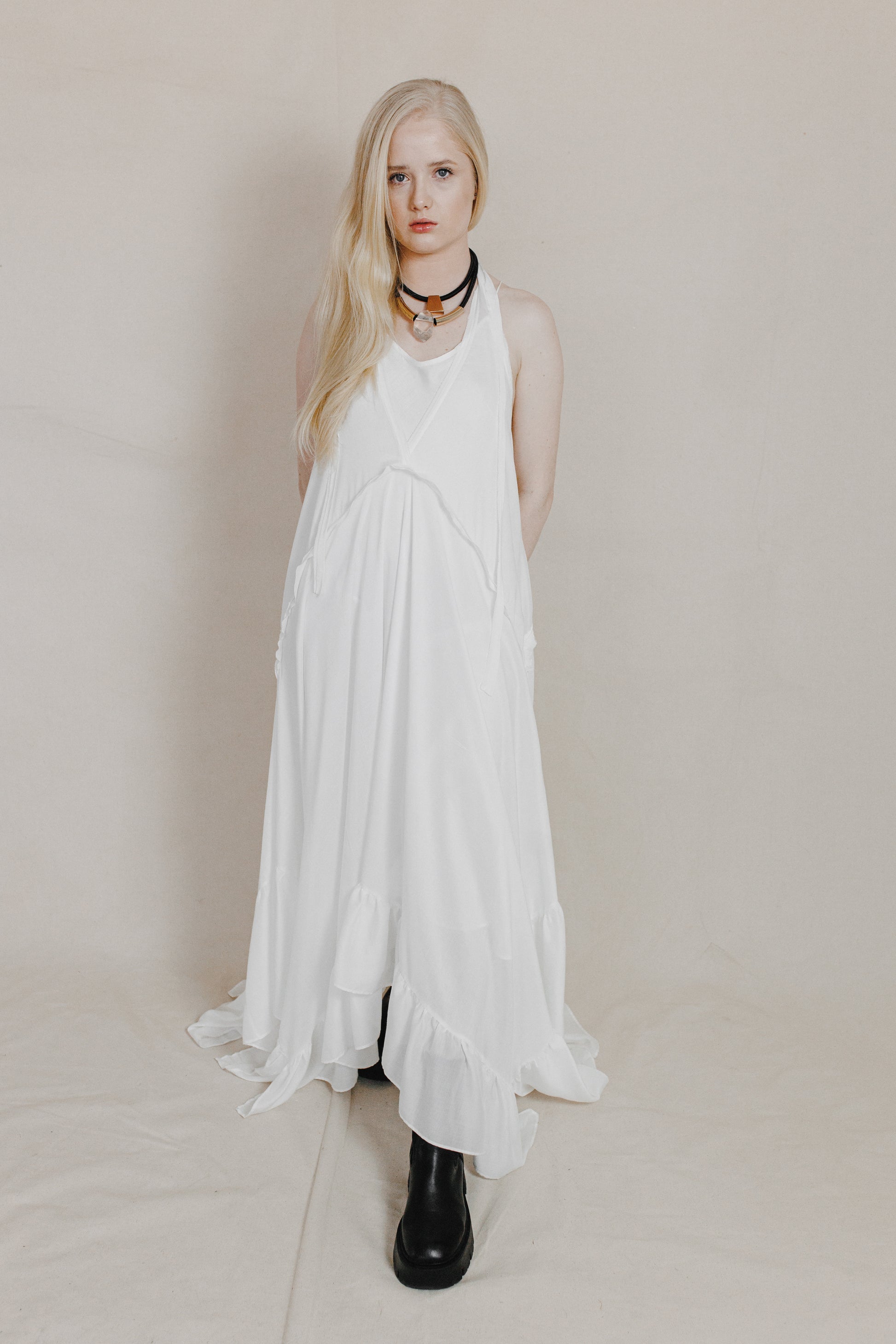 Rose Petals Wedding Dress-Briiskie Bobbins-XS-Urbanheer