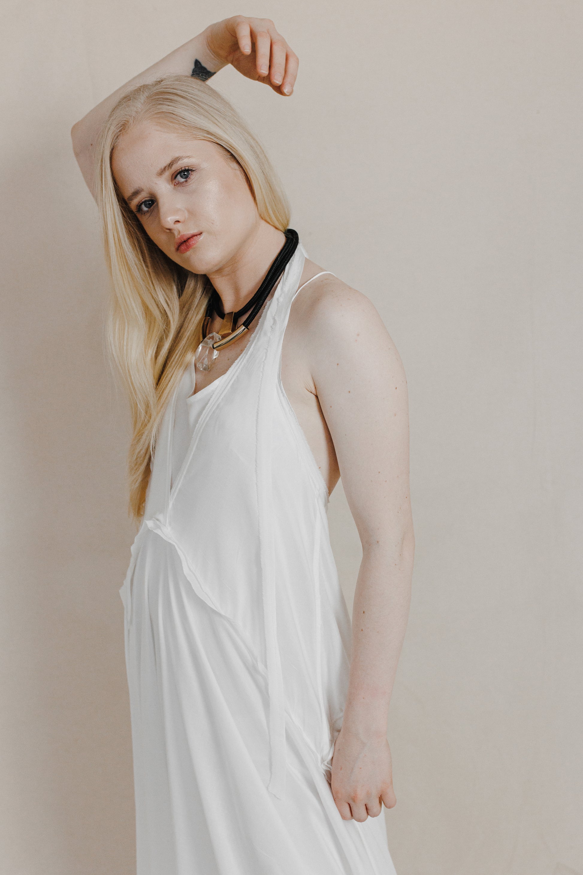 Rose Petals Wedding Dress-Briiskie Bobbins-XS-Urbanheer