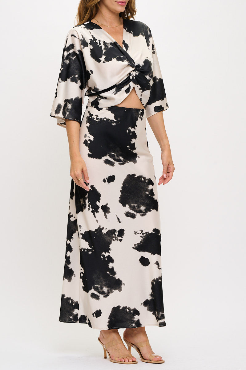 Cow Print Mid Sleeve Top with Front Twist-Tops-Reneecollection-Small-BLACK-Urbanheer