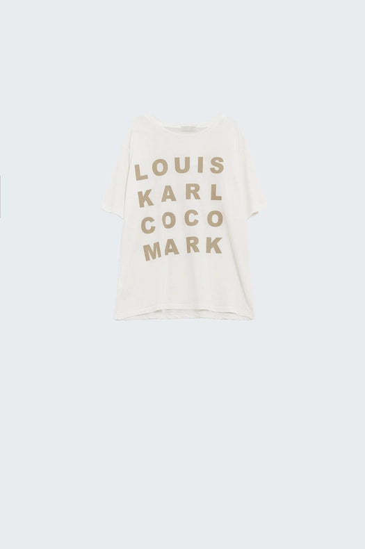 Creme T-Shirt With Famous Names Logos At The Front-T-Shirt-Q2-One Size-White-Urbanheer