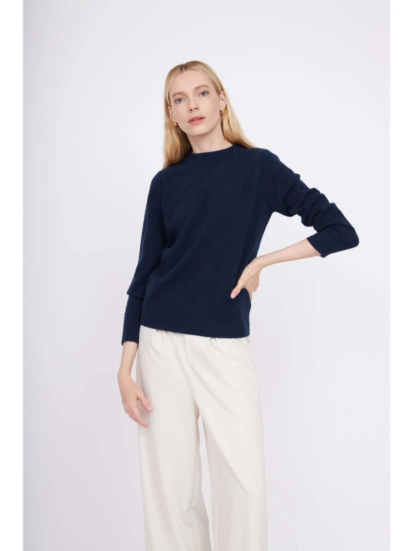 Crewneck Cashmere Sweater - Navy