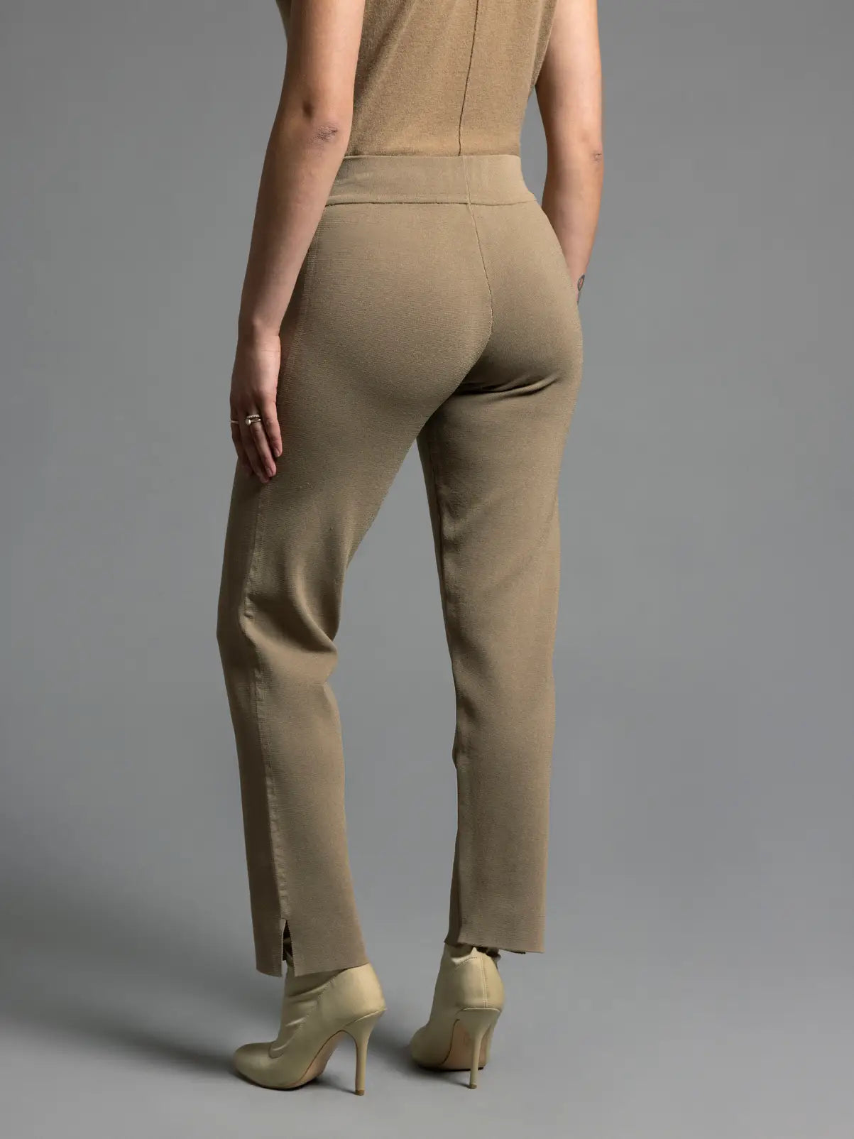 Cropped Fitted Pants - Celestia Pants