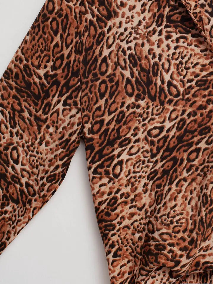 Cropped Shirt in Leopard-Shirt-Q2-S-Brown-Urbanheer