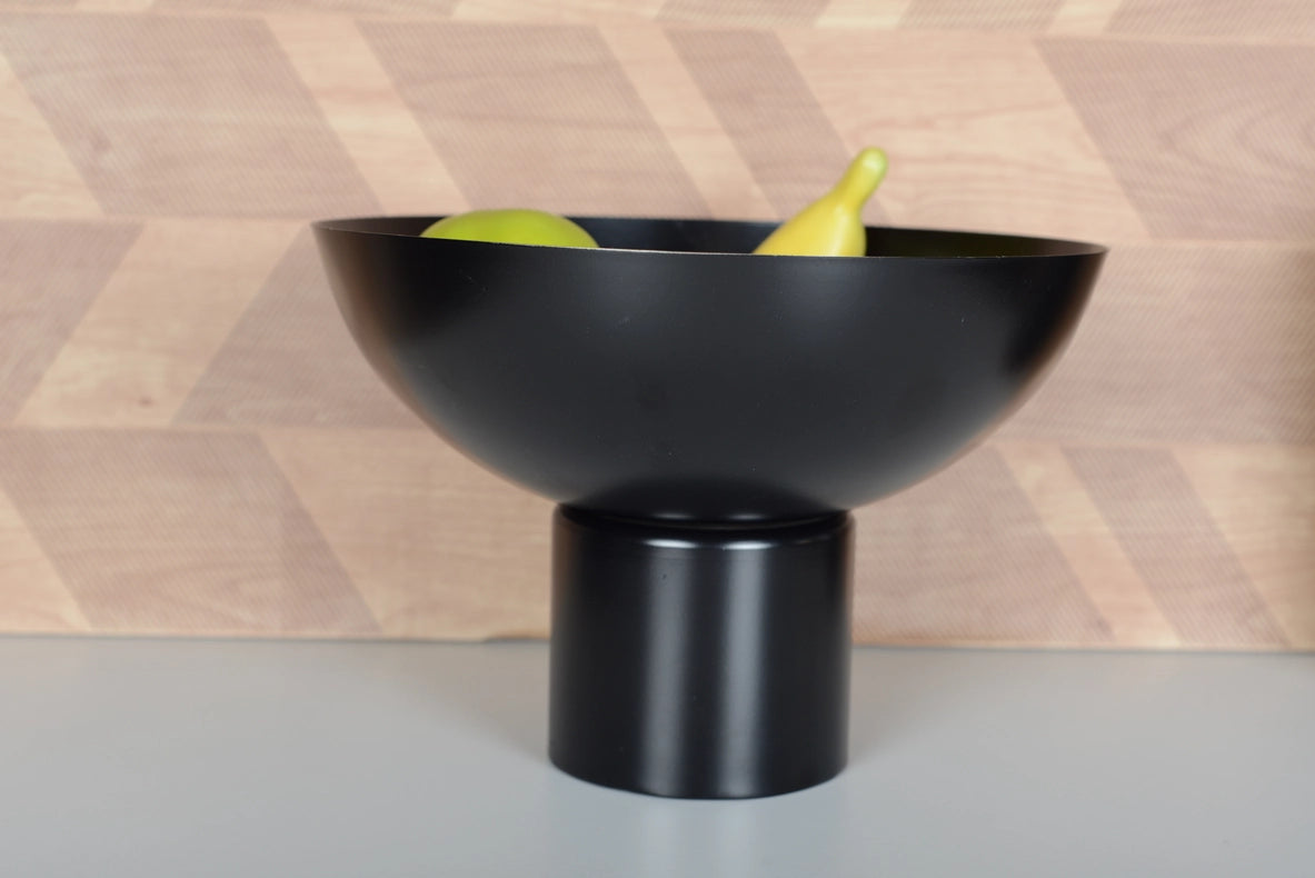 Cup On Foot Matt Black-Cup-AULICA-metal-Urbanheer