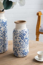 D5.7x12.5' Blue and White Ceramic Accent Vase with