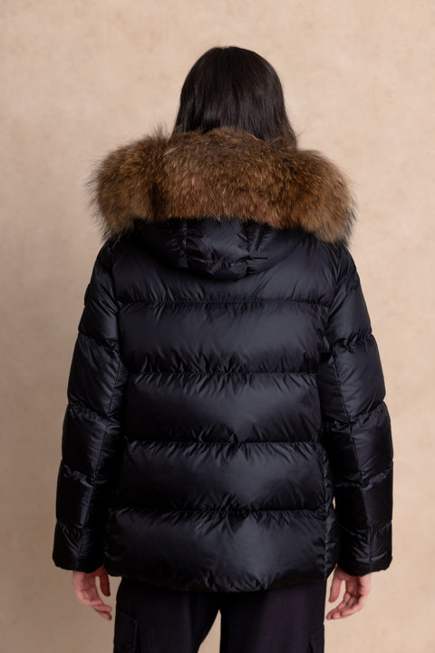 DANIELA I First Class Short Down Jacket