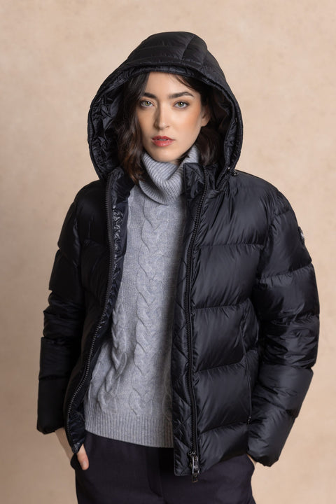 DANIELA I First Class Short Down Jacket