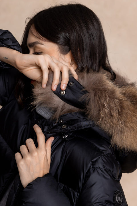 DANIELA I First Class Short Down Jacket