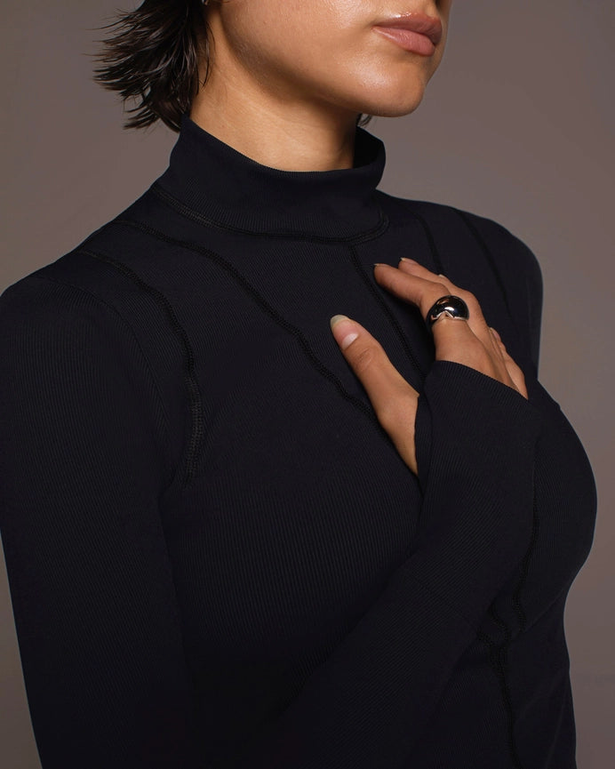 Descent Long Sleeve Top-Top-MICHI-XS-Black-Urbanheer