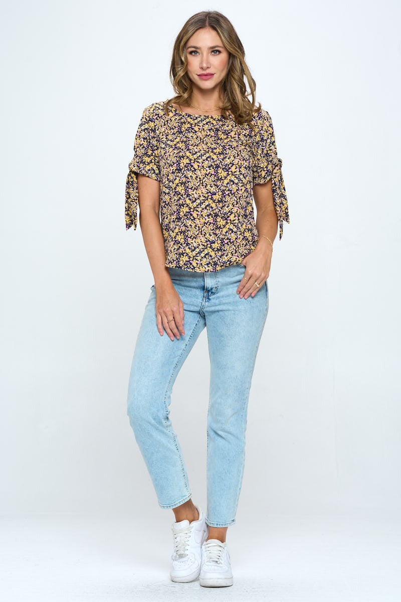 Ditsy Floral Print Woven Top-Tops-Reneecollection-Urbanheer