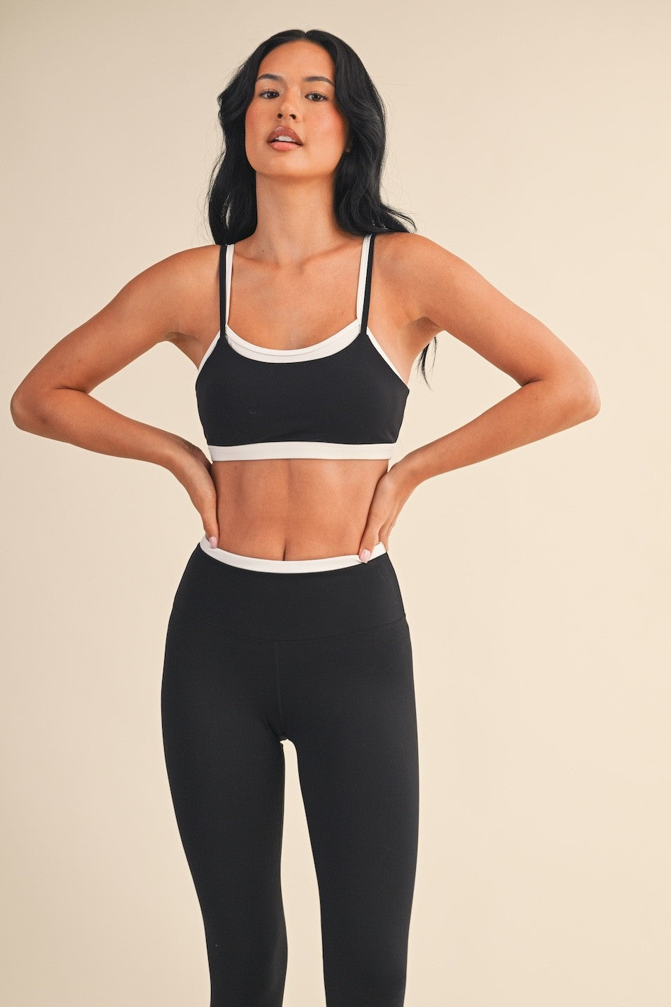 Double Layered Sports Bra - Black