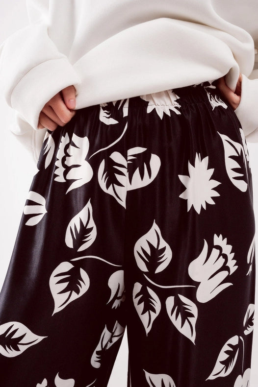 Elasticated Super Wide Leg Pants In Black-Pants-Q2-S-Black-Urbanheer