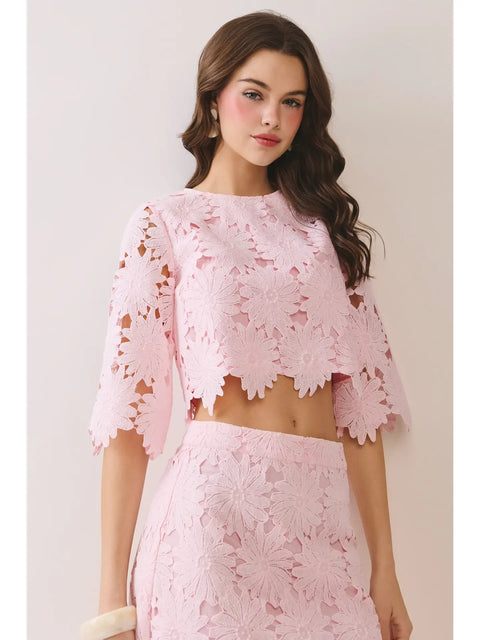 Elbow Length Sleeves Floral Lace Cropped Top