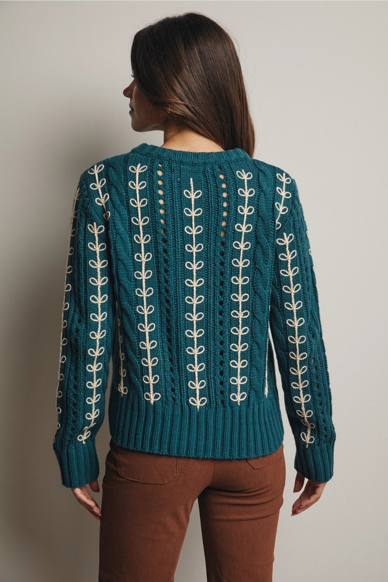 Embroidered Cable Knit Pullover in Teal