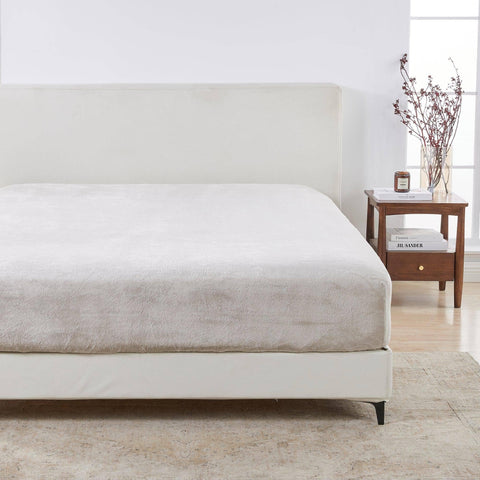 Fitted Sheet Solid Plush Velvet Luxe Collection: Light Grey