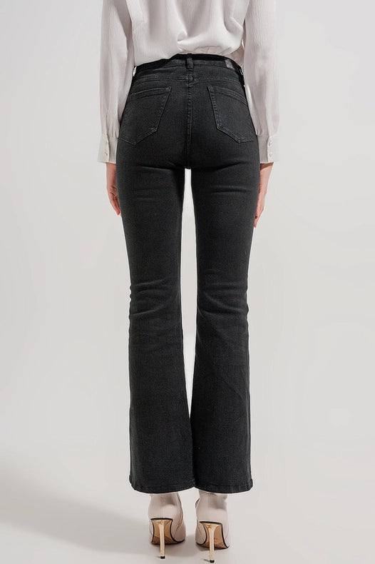 Flared Jeans In Black-Jeans-Q2-S-Black-Urbanheer