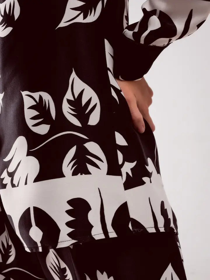 Floral Print Shirt in Black-Shirt-Q2-S-Black-Urbanheer