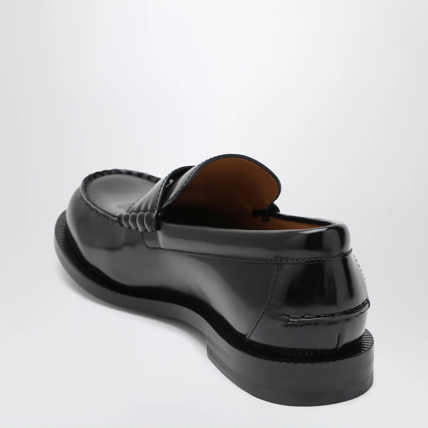 GUCCI Black loafer with removable GG detail