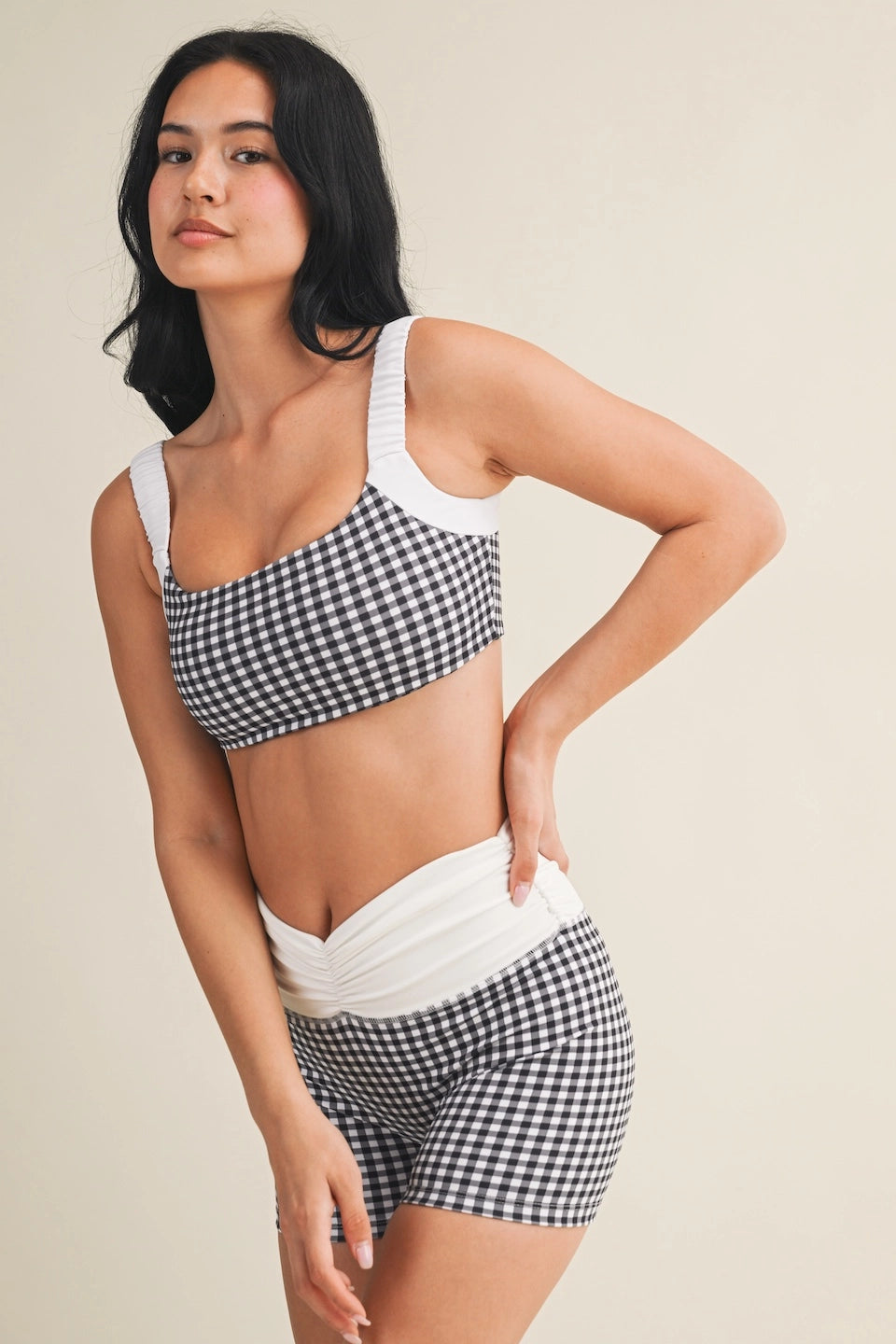 Gingham Print Scrunched Strap Sports Bra