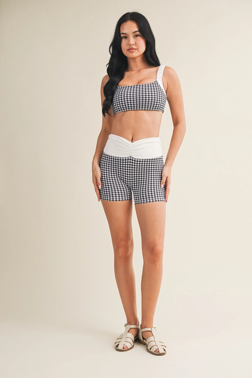 Gingham Print Scrunched Strap Sports Bra