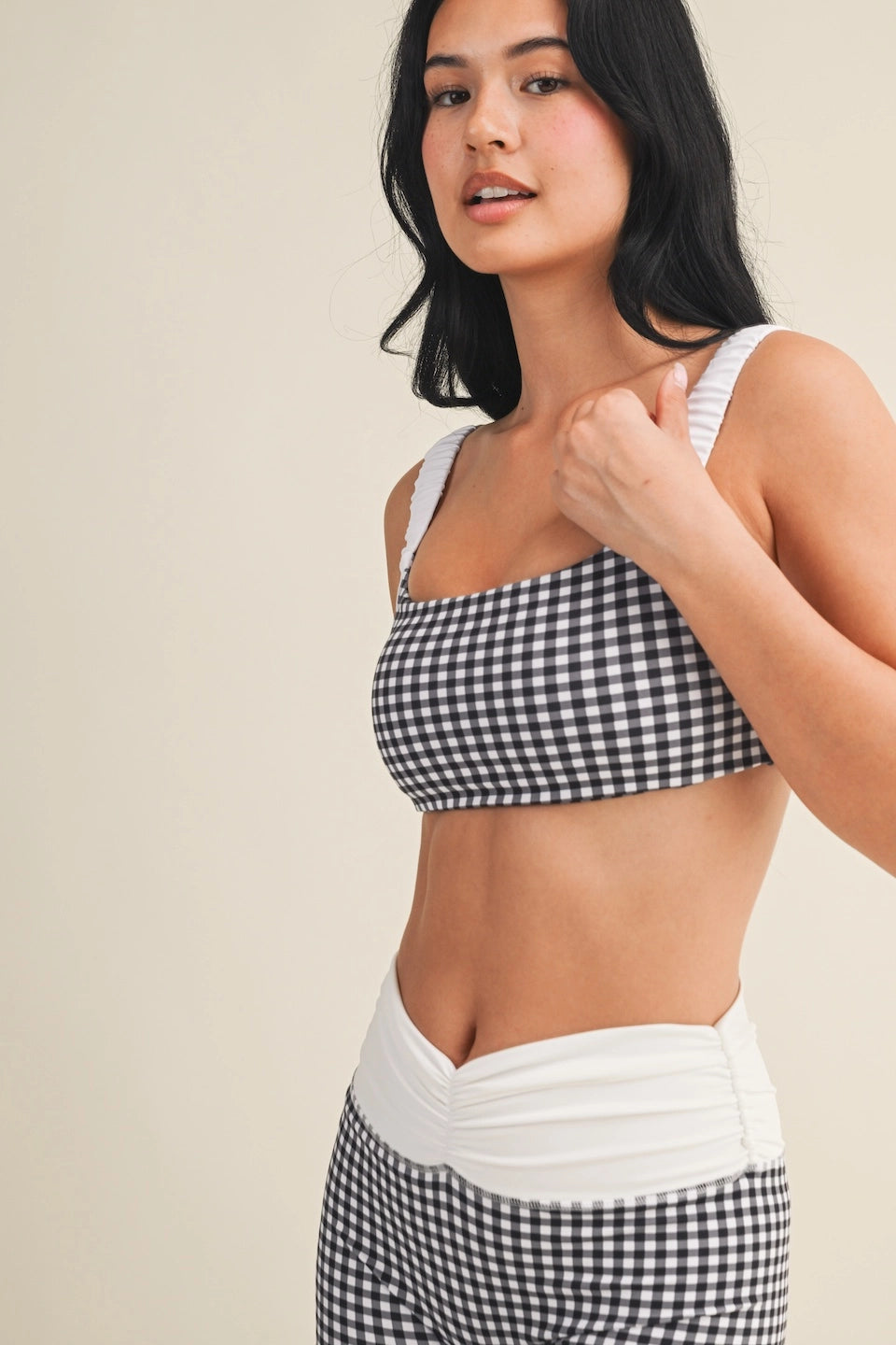 Gingham Print Scrunched Strap Sports Bra