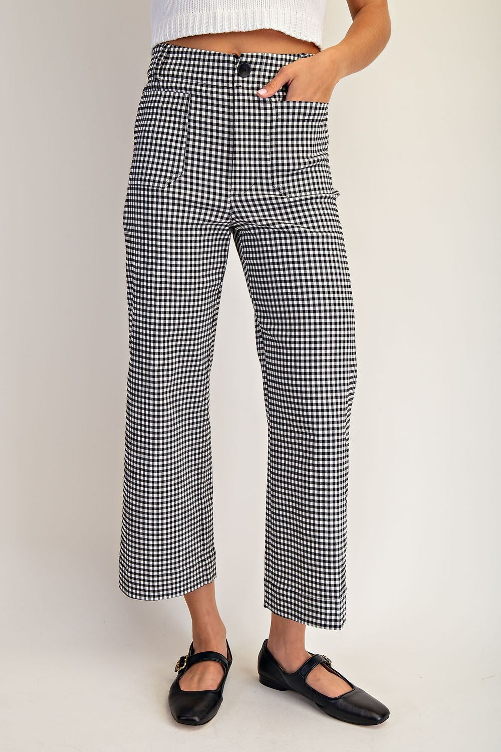 Gingham Straight Leg Cropped Pants in Black