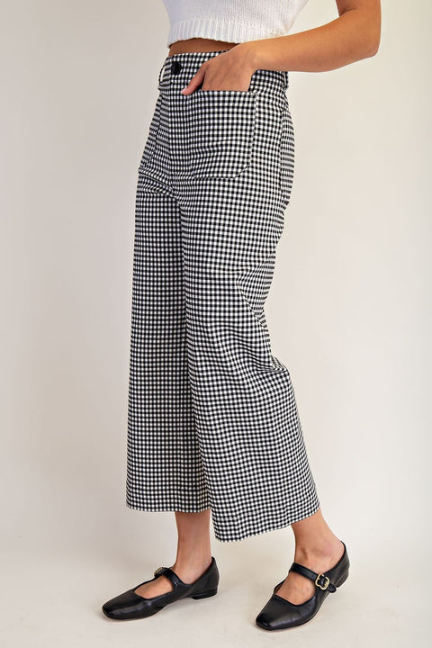 Gingham Straight Leg Cropped Pants in Black