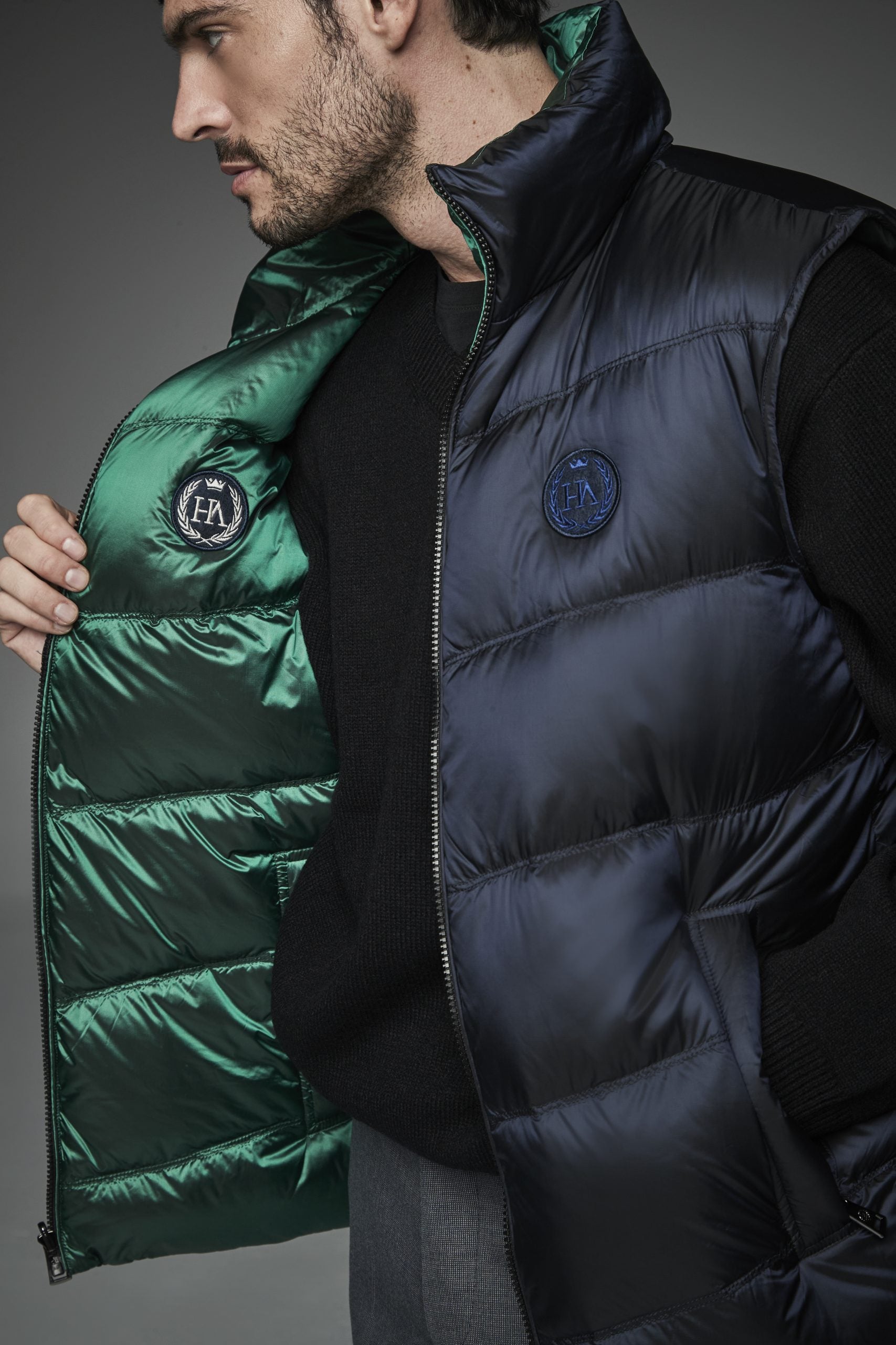 Short vest with reversible mandarin collar ROBIN NAVY-Vest-Henry Arroway-S-Navy-Urbanheer