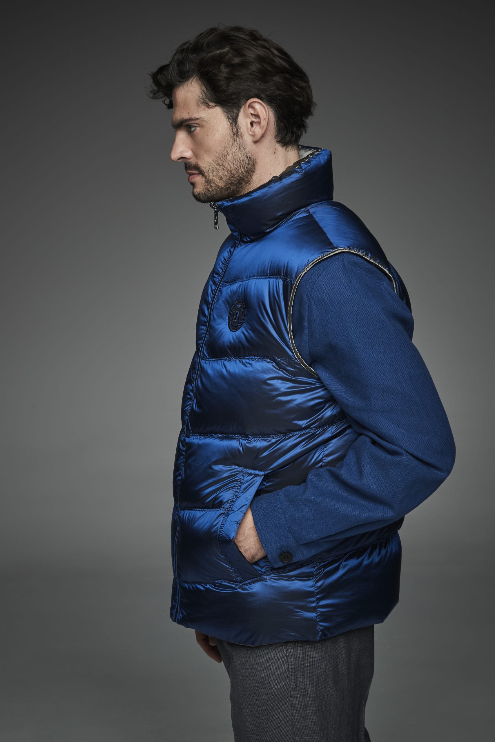 Short vest with reversible mandarin collar ROBIN LEAD-Vest-Henry Arroway-S-Lead-Urbanheer