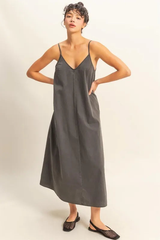 HYFVE Dyed V-Neck Loose Dress-HYFVE-BLACK-M-Urbanheer