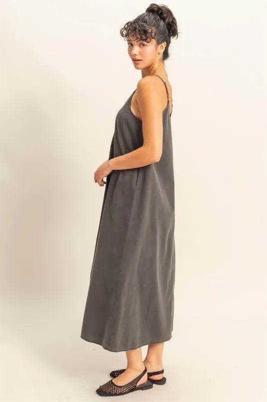 HYFVE Dyed V-Neck Loose Dress-HYFVE-BLACK-M-Urbanheer
