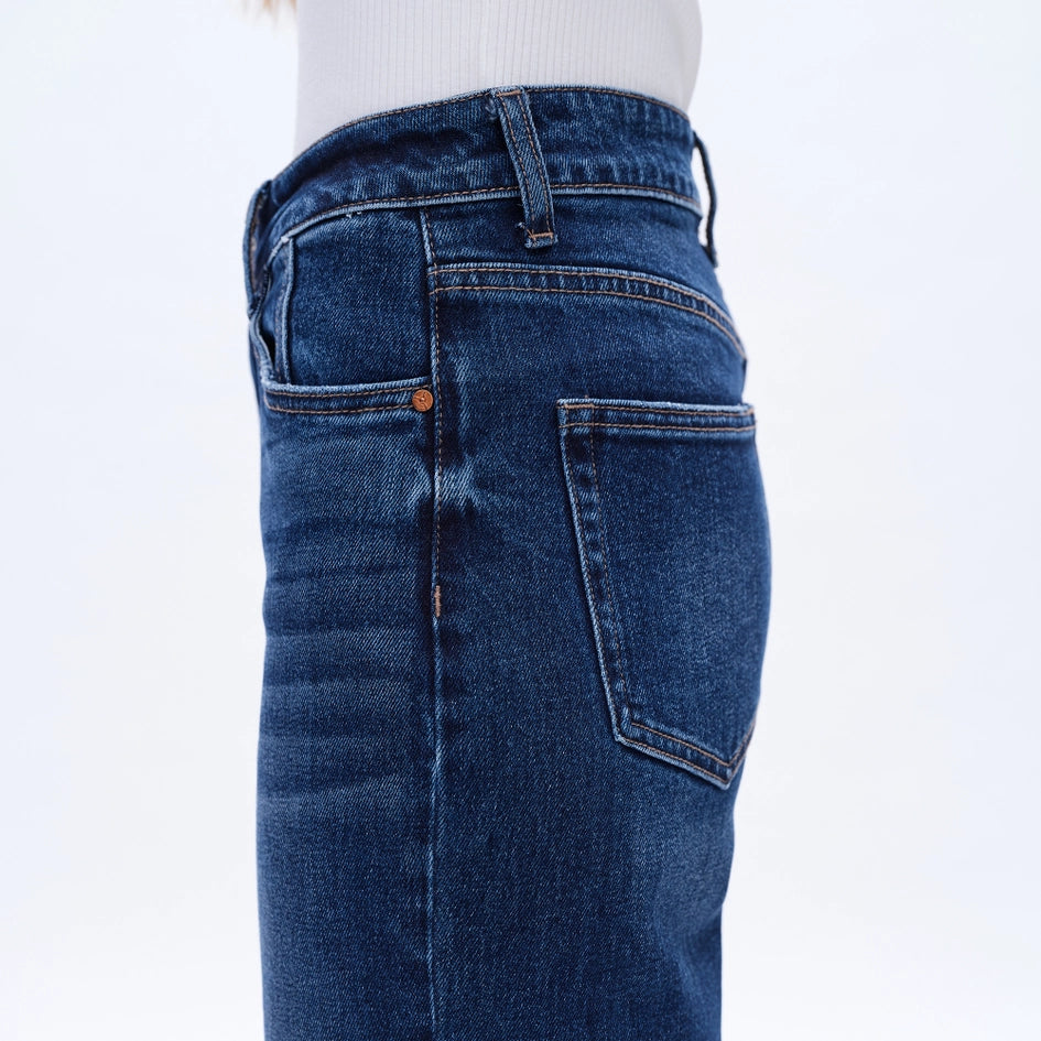 High Rise Wide Leg Jeans with Raw Hem SAPPHIRE-Jeans-BAYEAS-24-SAPPHIRE-Urbanheer