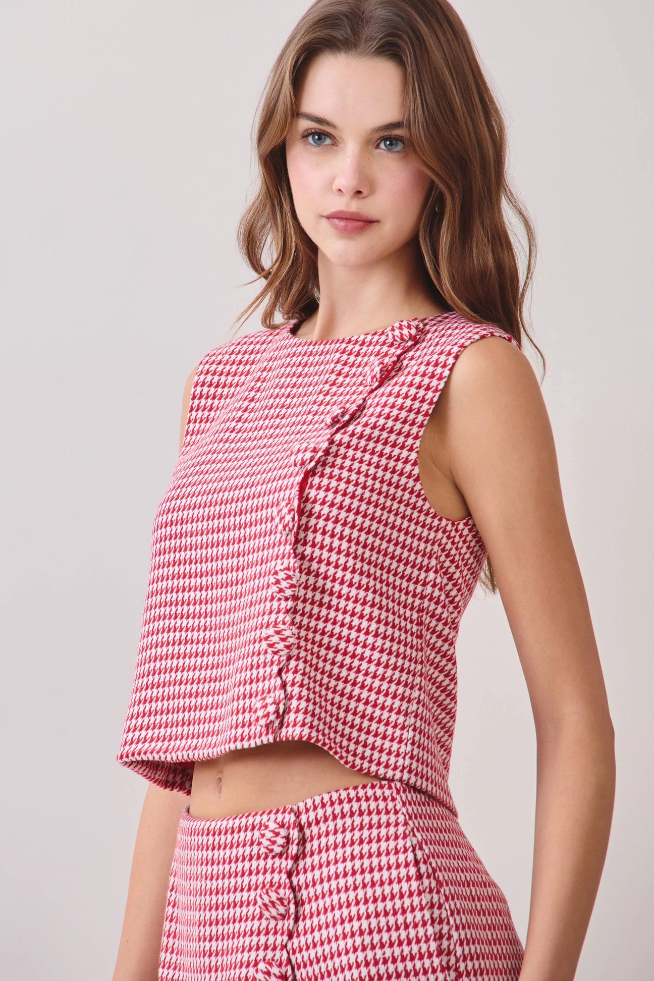 Houndstooth Pattern Covered Button Trim Top