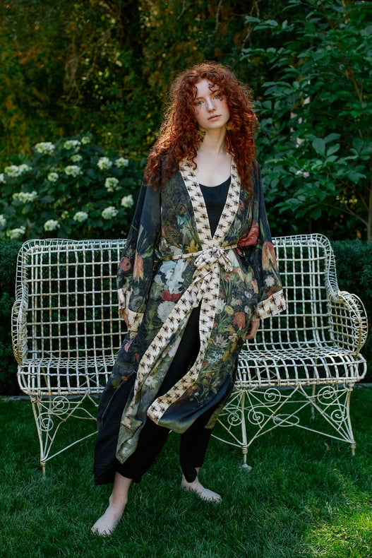 I Dream in Flowers Bamboo Duster Kimono Robe with Bees-Kimono-Market of Stars-length 118cm width 78 cm.-Urbanheer