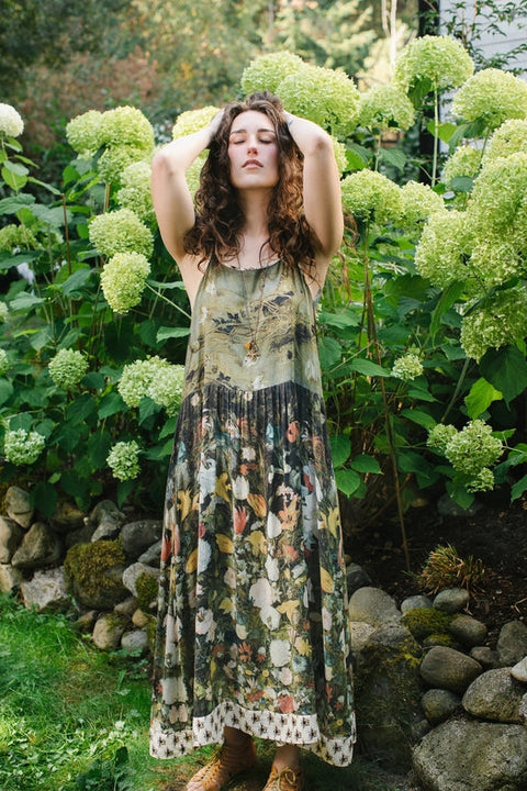 I Dream In Flowers Bohéme Slip Dress With Bees-Dress-Market of Stars-S/M-Urbanheer