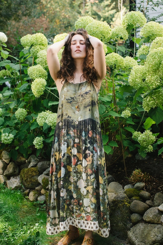 I Dream In Flowers Bohéme Slip Dress With Bees-Dress-Market of Stars-S/M-Urbanheer