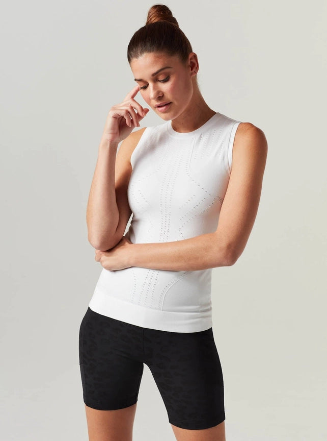 Infinity Seamless Top - White-Top-Blanc Noir-S-White-Urbanheer