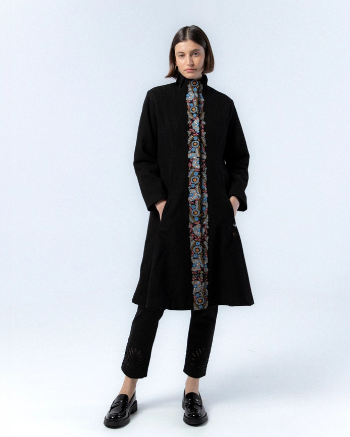 Jimena Long Coat-Coat-NIZA-M-Urbanheer