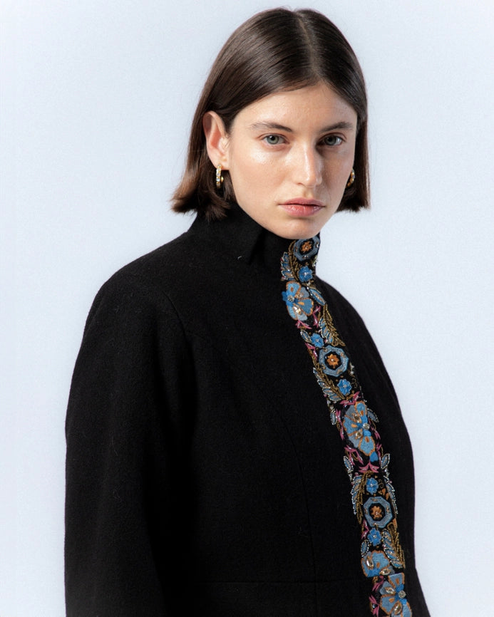 Jimena Long Coat-Coat-NIZA-M-Urbanheer